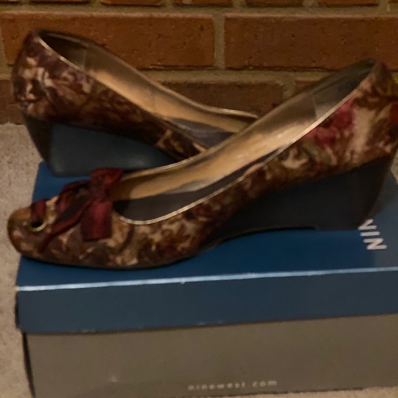 Nine West Wedges - Picture 3 of 5